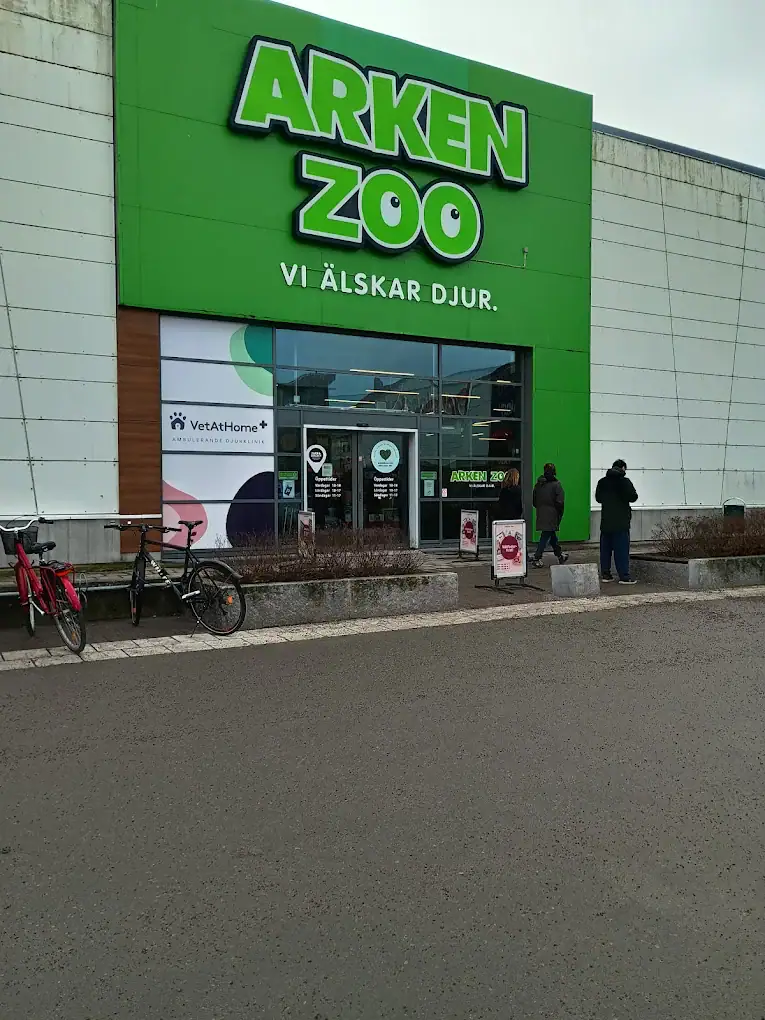 Butiken Arken Zoo Boländerna där VetAtHome erbjuder veterinär hembesök för husdjur.